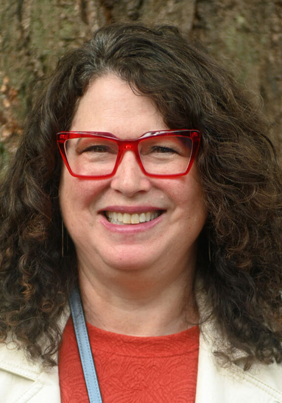 THPF_trustee__0006_Aileen